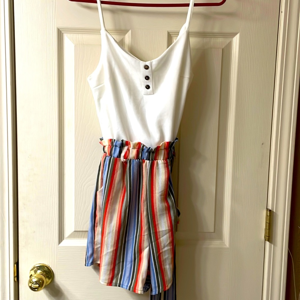 Adorable Romper! Size Small